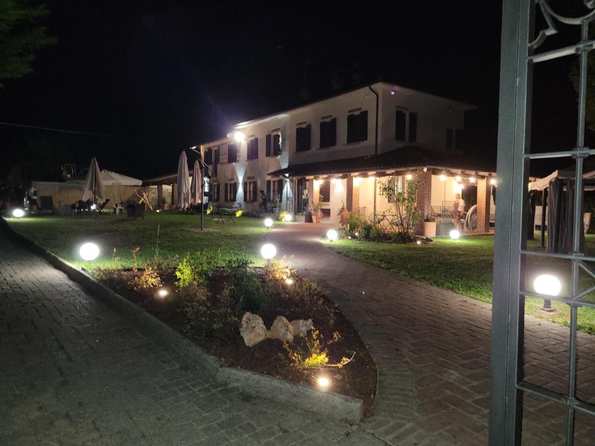 Calliano  Il Basin Bed & Breakfast エクステリア 写真