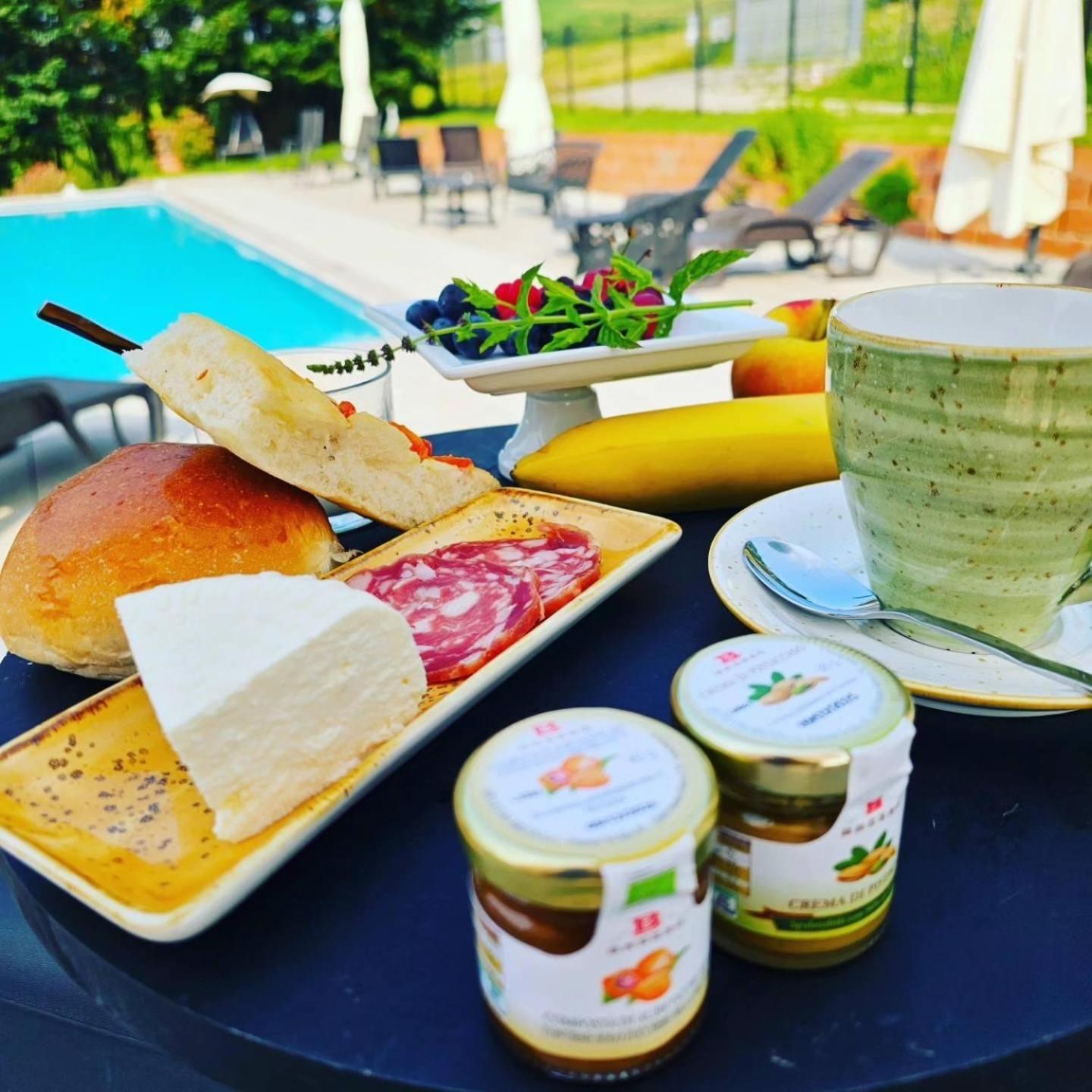 Calliano  Il Basin Bed & Breakfast エクステリア 写真